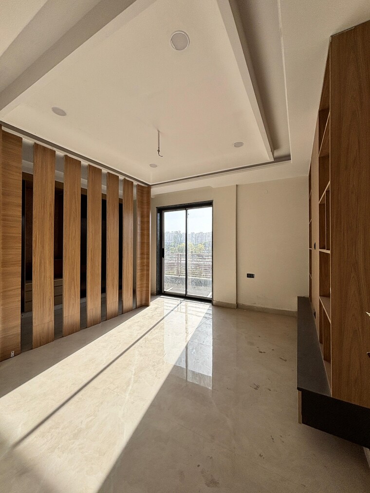 Room, tdi-the-retreat 4 Bedroom 500 Sq.Yd. Builder Floor In Sector 89 Faridabad 8496629