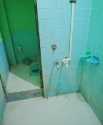 Bathroom in 2 BHK Villa at Aliganj – for Rent