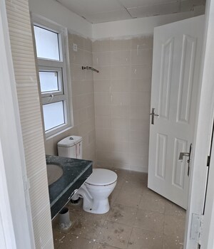 Bathroom in 3.5 BHK Apartment at Omaxe New Heights, Sector 78 – for Sale