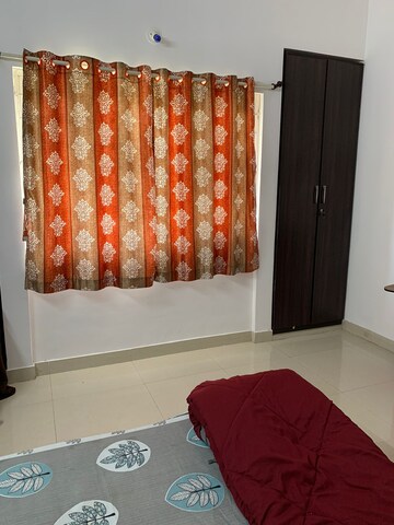 Bedroom in 2 BHK Apartment at Amanora Sterling Towers, Hadapsar – for Rent