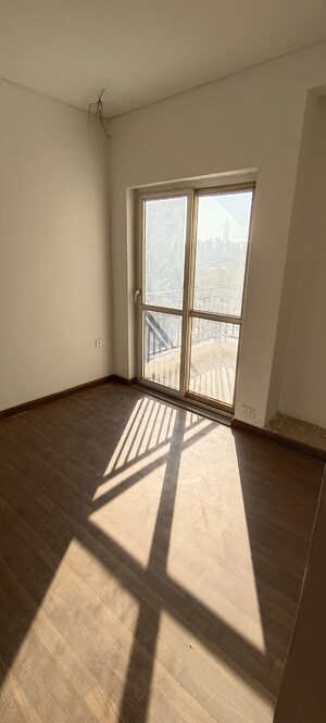 Room in 3 BHK Builder Floor at BPTP Park Elite Floor II, Sector 75 – for Sale