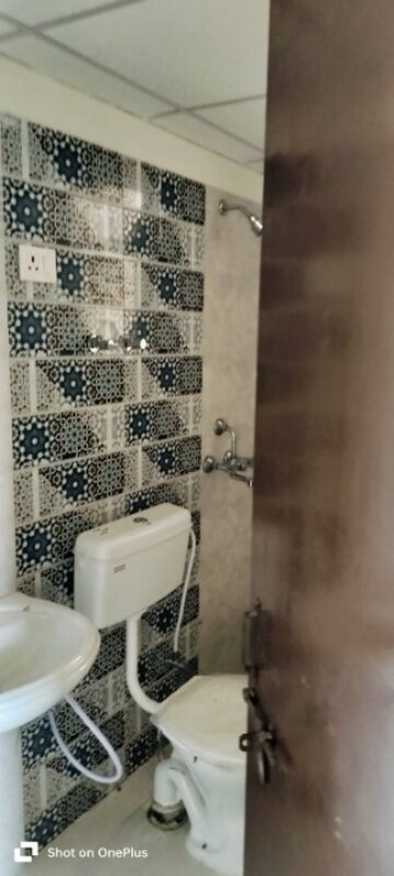 Bathroom in 2 BHK Apartment at Signature Global The Roselia, Sector 95a – for Rent