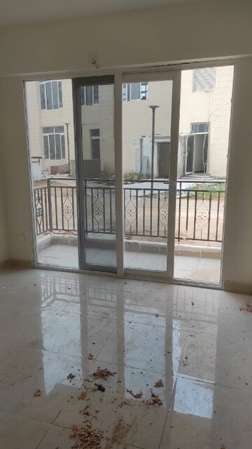 Room in 2 BHK Apartment at Signature Global The Roselia, Sector 95a – for Rent