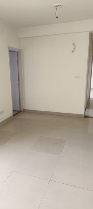 Room in 2 BHK Apartment at BPTP Parkland Pride, Sector 77 – for Sale