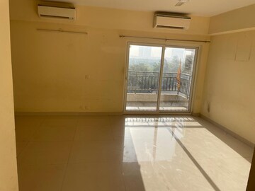 Room in 2 BHK Apartment at Sobha City Gurgaon, Sector 108 – for Rent