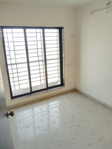 Room in 1 BHK Apartment at Poonam Pallazo, Nalasopara West – for Sale