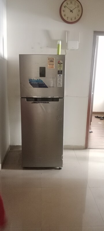 Furnished Amenities in 2.5 BHK Apartment at Mahagun Mywoods, Sector 16c Greater Noida – for Rent
