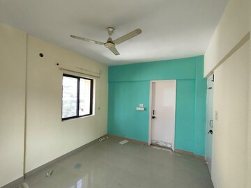 Room in 2 BHK Apartment at Siddhi Apartment Bavdhan, Bavdhan – for Rent