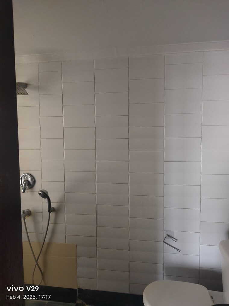 Bathroom, unitech-fresco 3 Bedroom 1877 Sq.Ft. Apartment In Sector 50 Gurgaon 8497258