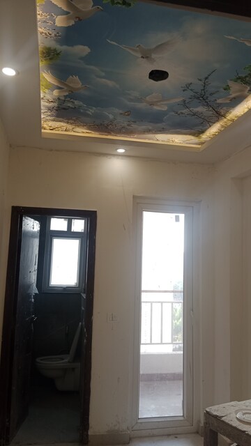Room in 3.5 BHK Apartment at Rishita Mulberry Villas, Sushant Golf City – for Sale