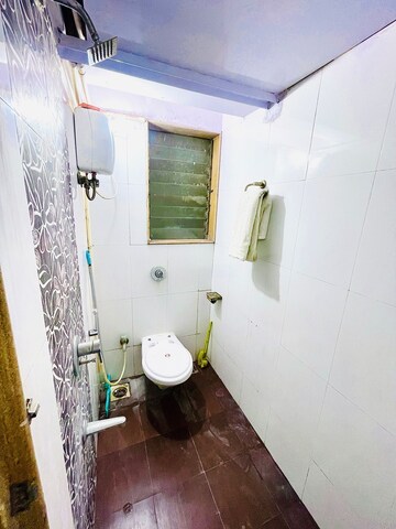 Bathroom in 2 BHK Apartment at Samudra Gaurav, Worli – for Rent