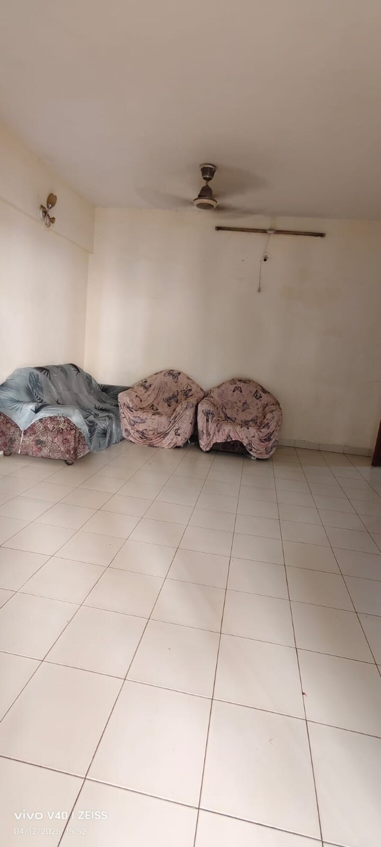 Living Room, kumar-parc-residences 4 Bedroom 1674 Sq.Ft. Apartment In Hadapsar Pune 8497328