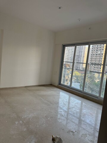 Room in 3.5 BHK Apartment at Ariha One08, Goregaon West – for Rent