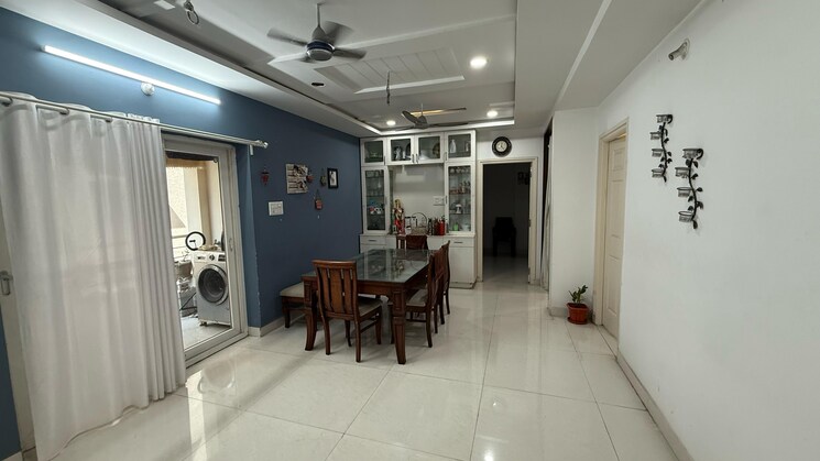 Living Room, greater kailash ii 3 Bedroom 250 Sq.Yd. Apartment In Greater Kailash ii Delhi 8497495
