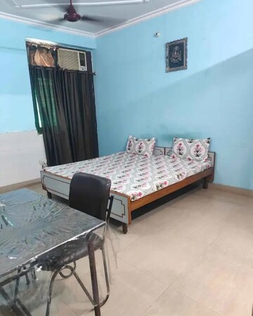 Bedroom in 1 BHK Villa at Aliganj – for Rent
