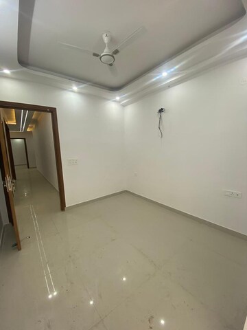 Room in 3 BHK Builder Floor at Chattarpur – for Sale