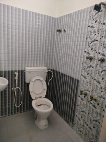 Bathroom in 2 BHK Builder Floor at Anakaputhur – for Sale