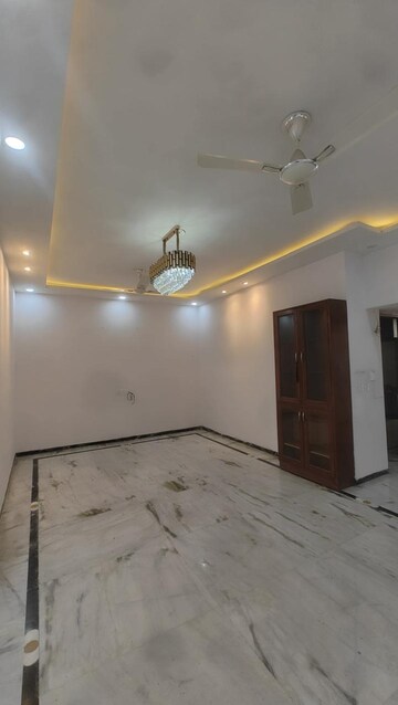 3 BHK Builder Floor For Rent in Paschim Vihar