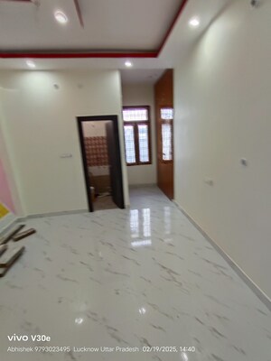 Room in 3 BHK Independent House at Jankipuram Extension – for Sale