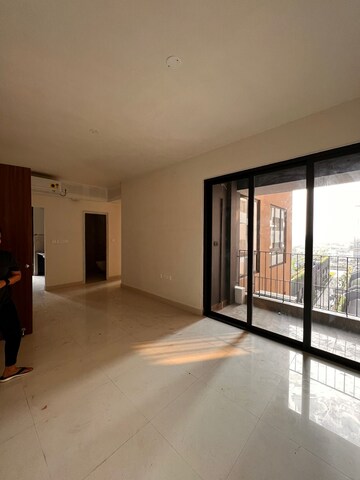 Room in 2.5 BHK Apartment at PrimarcThe Soul, Rajarhat New Town – for Rent