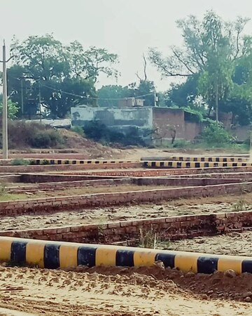  Plot For Sale in Wazirganj