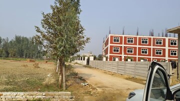 Plot – Exterior View View at Jankipuram Extension - for Sale