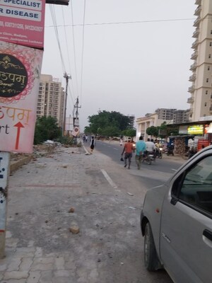  Plot – Exterior View View at Jankipuram - for Sale