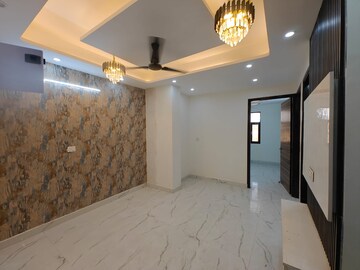 Team Area in 2.5 BHK Builder Floor at Malviya Nagar – for Sale