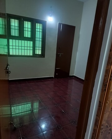 Room in 2 BHK Builder Floor at Urapakkam – for Sale