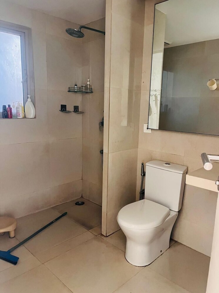 Bathroom, hiranandani-obelia-the-walk 2.5 Bedroom 1000 Sq.Ft. Apartment In Ghodbunder Road Thane 8498110