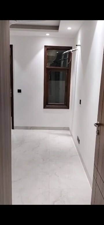 Building Lobby in 2 BHK Builder Floor at Saket – for Rent