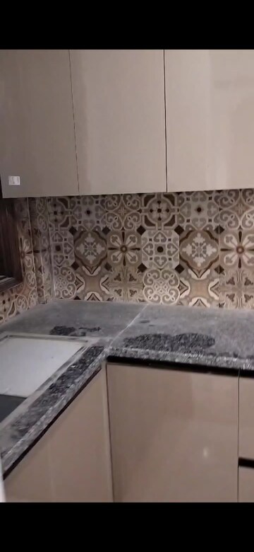 Furnished Amenities in 2 BHK Builder Floor at Saket – for Rent