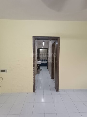 Room in 2 BHK Apartment at Plaza Vihar CHS, Mira Road – for Rent