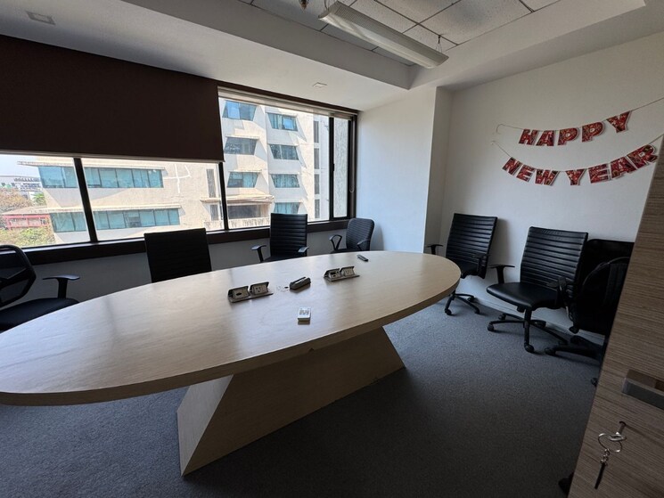 Team Area, deccan gymkhana Commercial Office Space 1500 Sq.Ft. In Deccan Gymkhana Pune 8498123