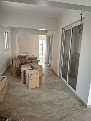 Room in 4 BHK Apartment at VTP Solitarie, Baner – for Rent
