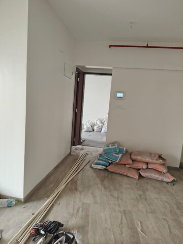 Room in 4 BHK Apartment at VTP Solitarie, Baner – for Rent