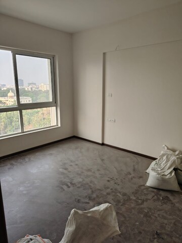 Room in 4 BHK Apartment at VTP Solitarie, Baner – for Rent