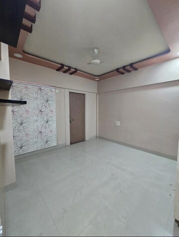 Room in 4 BHK Apartment at Greater Kailash ii – for Sale