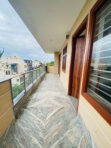Balcony in 4 BHK Builder Floor at Sushant Lok 2, Sector 57 – for Sale
