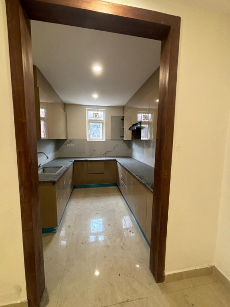 Kitchen, chattarpur 3 Bedroom 1350 Sq.Ft. Builder Floor In Chattarpur Delhi 8498563