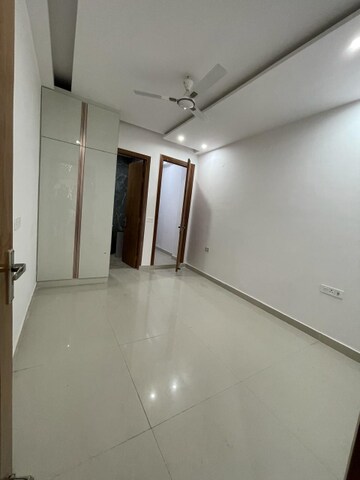 3 BHK Builder Floor For Sale in Chattarpur