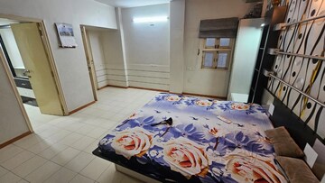 Bedroom in 3 BHK Apartment at Bodakdev – for Rent
