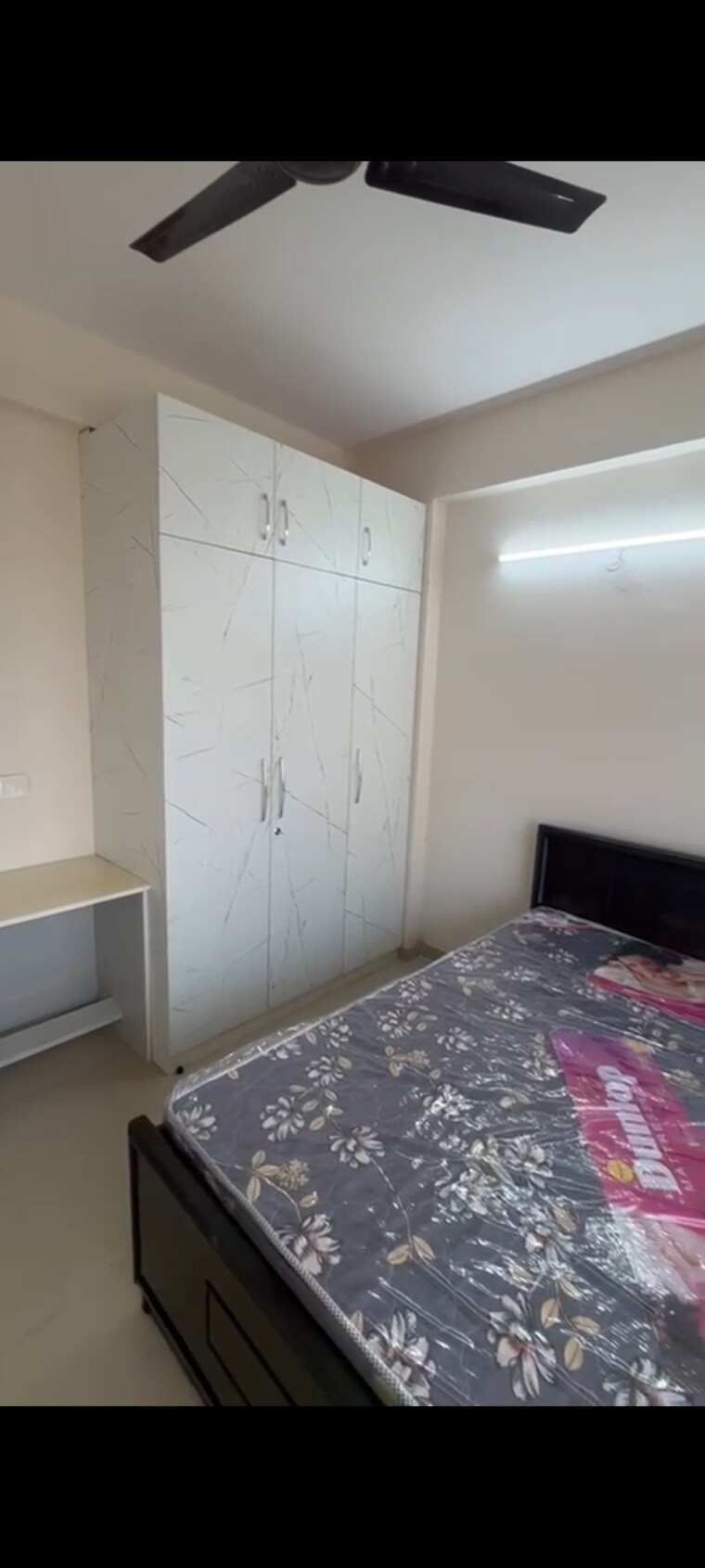 Room, shree-vardhman-green-court 2 Bedroom 690 Sq.Ft. Apartment In Sector 90 Gurgaon 8498992