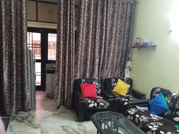 Living Room in 1 BHK Apartment at Sector 46 – for Rent
