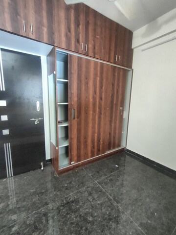 Room in 2 BHK Builder Floor at Hsr Layout – for Rent
