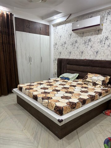 Bedroom in 2 BHK Builder Floor at Nirman Vihar – for Rent