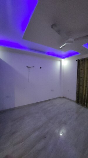 Room in 3 BHK Builder Floor at Sector 49 – for Sale