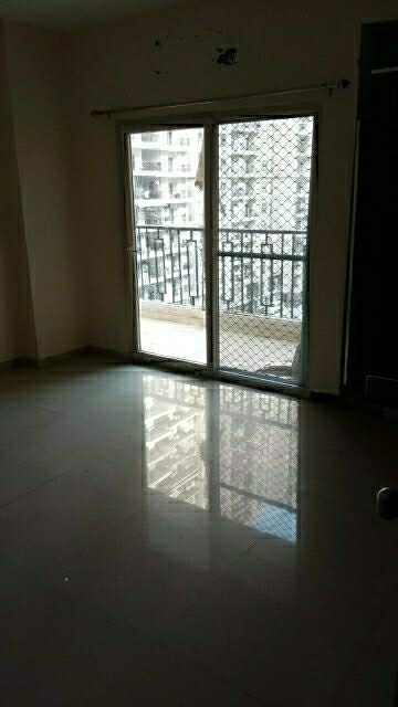 2 BHK Apartment For Rent in Charms Castle, Raj Nagar Extension