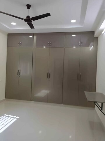 Furnished Amenities in 3 BHK Apartment at Prestige High Fields, Gachibowli – for Rent