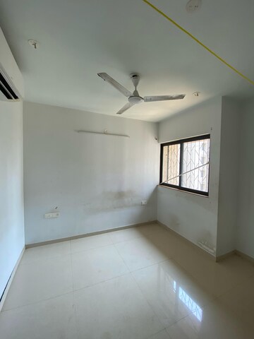 Room in 2 BHK Apartment at Lodha Palava Downtown, Dombivli East – for Rent